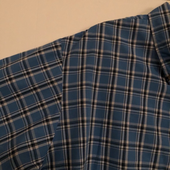 Wrangler wrinkle resistant shirt. - Picture 4 of 13